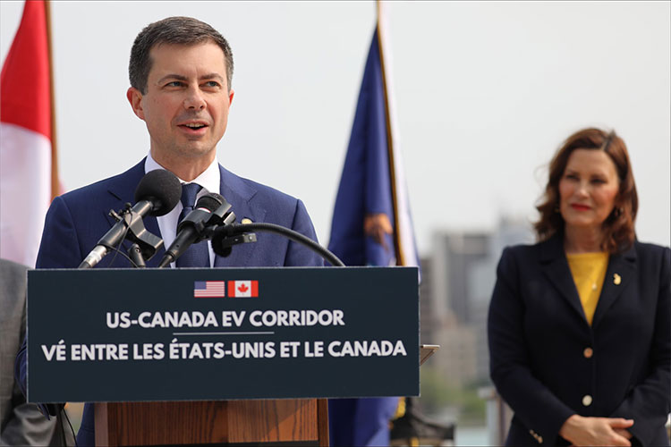 EVcorridor_Buttigieg3_750x500.jpg